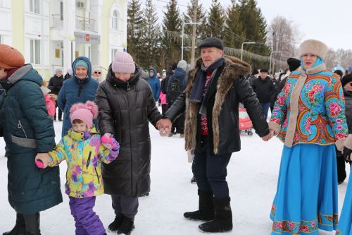 Алексеевцы проводили зиму широкой масленицей