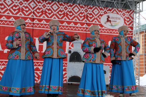 Алексеевцы проводили зиму широкой масленицей