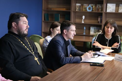 В Алексеевском прошел круглый стол на тему «Сохранение семейных ценностей и профилактика абортов»