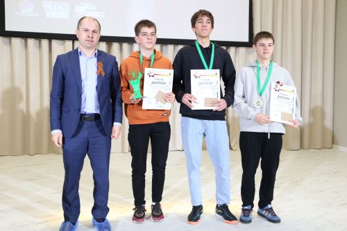 В Алексеевском прошли первые соревнования по фиджитал-спорту