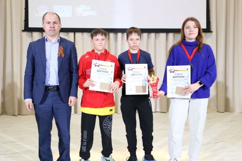 В Алексеевском прошли первые соревнования по фиджитал-спорту