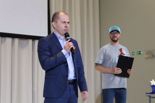 В Алексеевском прошли первые соревнования по фиджитал-спорту