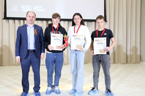 В Алексеевском прошли первые соревнования по фиджитал-спорту