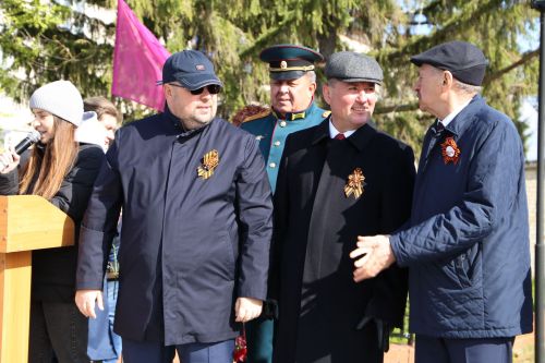 Фоторепортаж: в Алексеевском прошел парад Победы