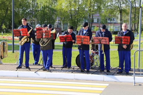 Фоторепортаж: в Алексеевском прошел парад Победы