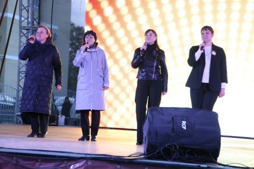 В Алексеевском День Победы завершился праздничным концертом