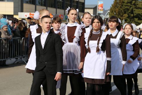 Фоторепортаж: в Алексеевском прошел парад Победы