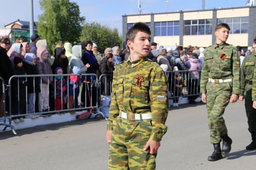 Фоторепортаж: в Алексеевском прошел парад Победы