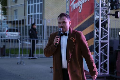 В Алексеевском День Победы завершился праздничным концертом