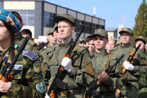 Фоторепортаж: в Алексеевском прошел парад Победы