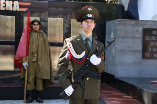 Фоторепортаж: в Алексеевском прошел парад Победы