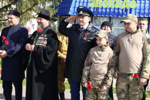 Фоторепортаж: в Алексеевском прошел парад Победы