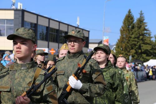 Фоторепортаж: в Алексеевском прошел парад Победы