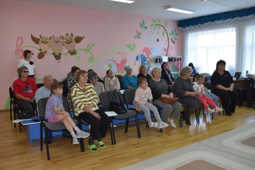 Семейные команды проверили знания ПДД в Алексеевском