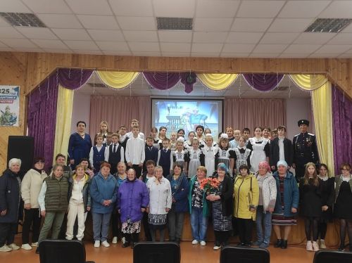 В Ялкынском СДК прошел концерт ко Дню золотого возраста