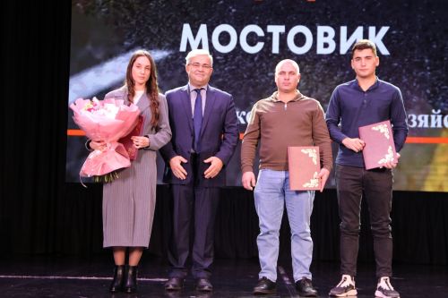 В Алексеевском районе отпраздновали День работника дорожного хозяйства