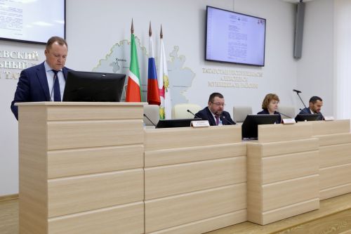 Глава Алексеевского района Сергей Демидов подвел итоги заседания районного Совета