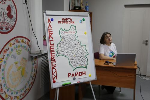 «Гармония души»: в школе искусств прошёл день, который объединил детей с разными возможностями