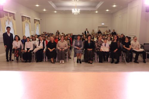 «Гармония души»: в школе искусств прошёл день, который объединил детей с разными возможностями