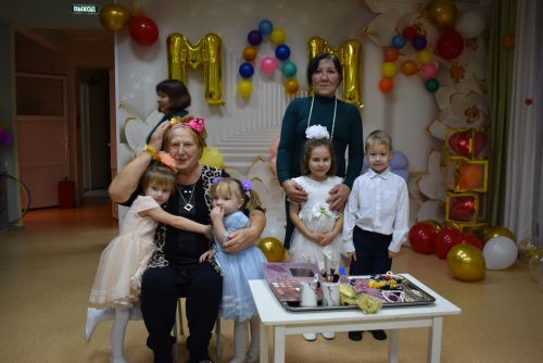 В Алексеевском приюте «Забота» чествовали мам и бабушек