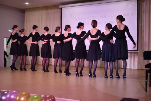 В Алексеевской детской школе искусств прошел душевный концерт ко Дню матери
