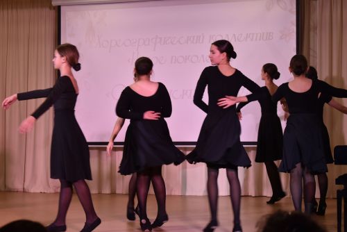 В Алексеевской детской школе искусств прошел душевный концерт ко Дню матери