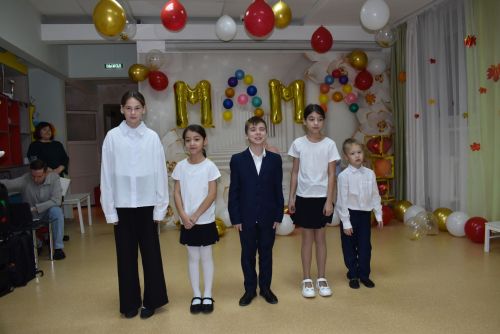 В Алексеевском приюте «Забота» чествовали мам и бабушек