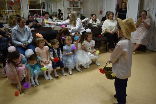 В Алексеевском приюте «Забота» чествовали мам и бабушек