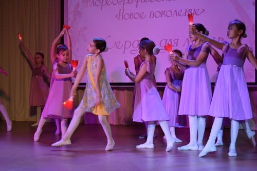 В Алексеевской детской школе искусств прошел душевный концерт ко Дню матери