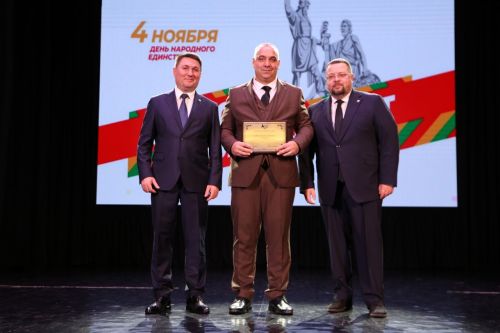 Как Алексеевский район встретил праздник добрыми делами и памятью о героях