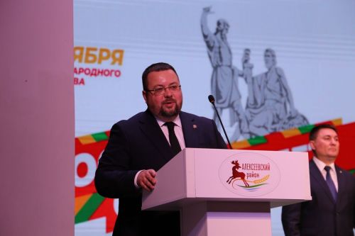 Как Алексеевский район встретил праздник добрыми делами и памятью о героях