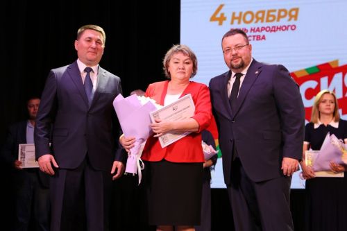 Как Алексеевский район встретил праздник добрыми делами и памятью о героях