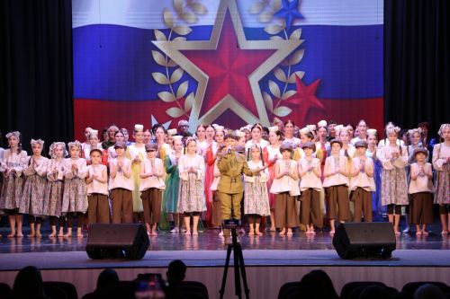 В Алексеевском завершили Год защитника Отечества праздничным концертом