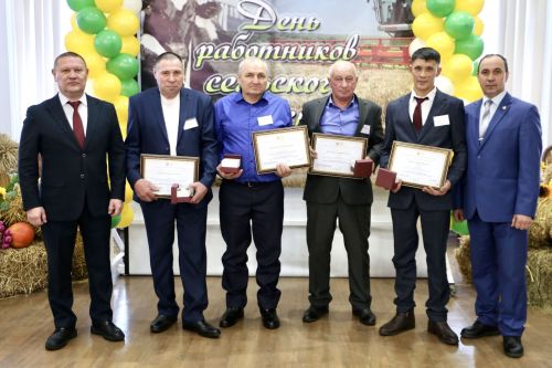 В Алексеевском районе чествовали передовиков агропромышленного комплекса