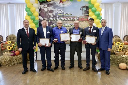 В Алексеевском районе чествовали передовиков агропромышленного комплекса