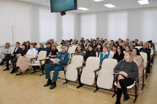Профилактика и поддержка: комиссия подвела итоги работы с несовершеннолетними