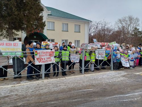 Юные инспекторы Алексеевского района напомнили о безопасности на зимних дорогах