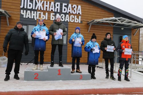 Больше трехсот человек приняло участие в «Лыжне России»