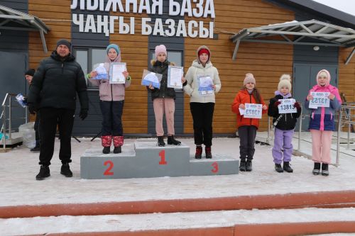 Больше трехсот человек приняло участие в «Лыжне России»