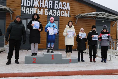 Больше трехсот человек приняло участие в «Лыжне России»