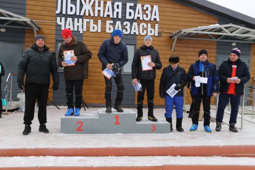 Больше трехсот человек приняло участие в «Лыжне России»