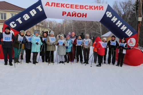 Больше трехсот человек приняло участие в «Лыжне России»