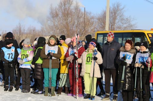 Больше трехсот человек приняло участие в «Лыжне России»