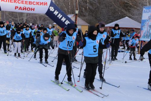 Больше трехсот человек приняло участие в «Лыжне России»