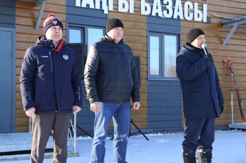 Больше трехсот человек приняло участие в «Лыжне России»