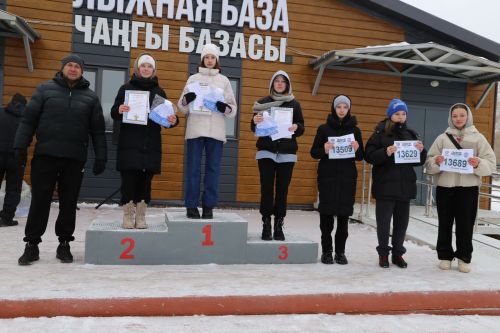 Больше трехсот человек приняло участие в «Лыжне России»