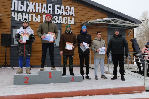 Больше трехсот человек приняло участие в «Лыжне России»