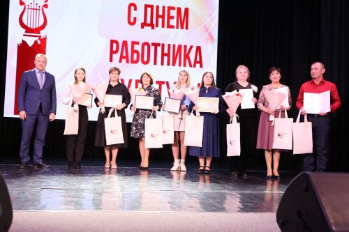 В Алексеевском районе отметили День работников культуры