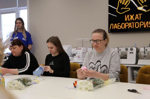 Будущие мамы Алексеевского района получили особые подарки