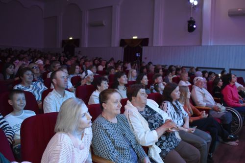 В Алексеевском состоялся юбилейный концерт «Элиты» и «Золотой молодости»